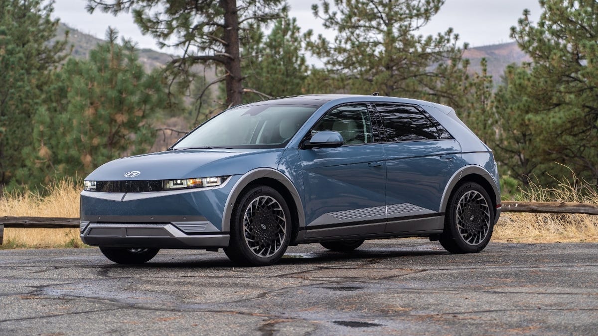 An application scenario or product detail of best gas electric cars - Image 2