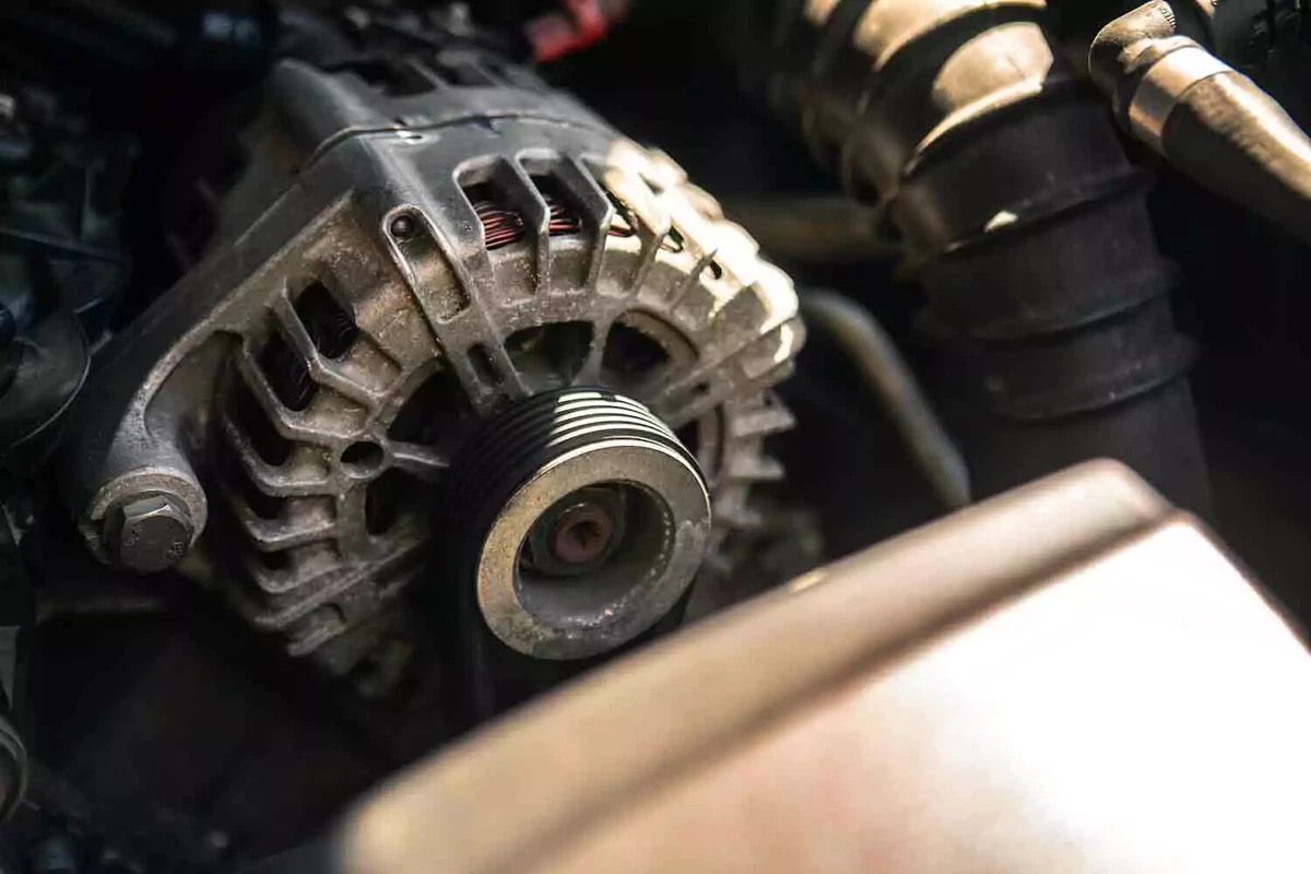 An application scenario or product detail of car alternator failure - Image 11