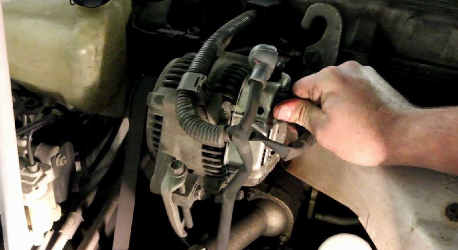 An application scenario or product detail of how long does a toyota alternator last - Image 19