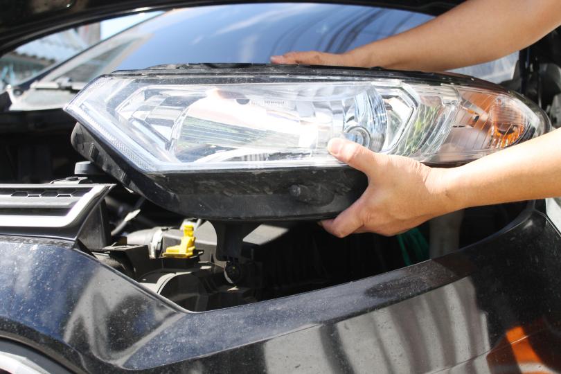 An application scenario or product detail of how much does it cost to replace a headlight assembly - Image 23