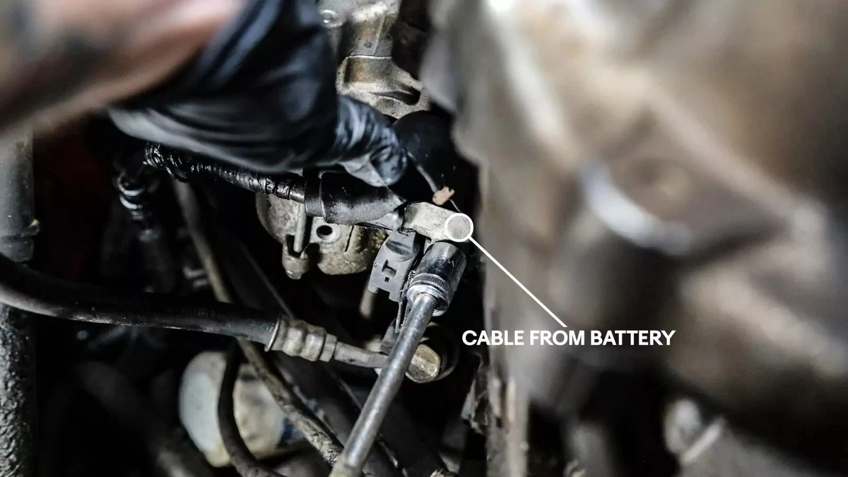 An application scenario or product detail of how to change a starter - Image 21