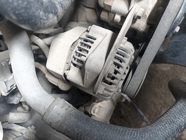 An application scenario or product detail of picture of alternator - Image 17