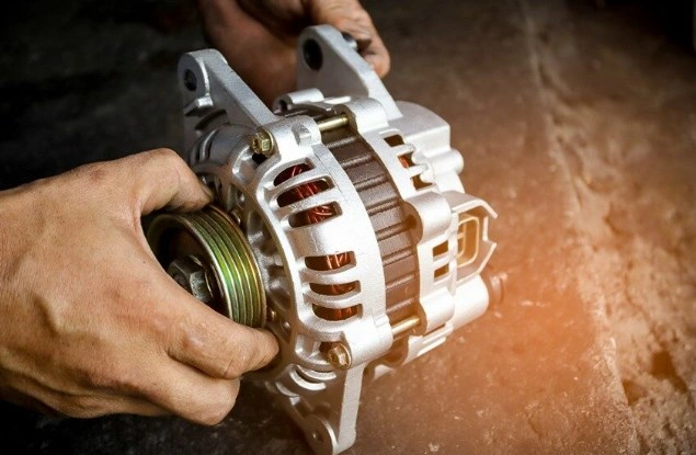 An application scenario or product detail of the car alternator - Image 8